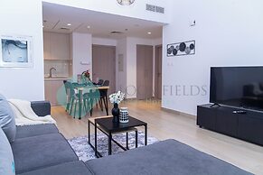 Bloomfields Elegant 1BR in Waters Edge