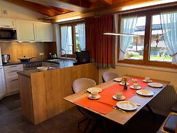 Chalet Leutasch With Ski Trail & Mountain Views