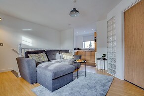 Quaint 1 Bedroom 1st Floor Flat
