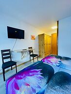 Auberge les Charmettes