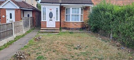 Tranquil Neston Grove Retreat in Birmingham