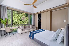 The Aquila Villa