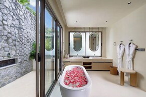 The Aquila Villa