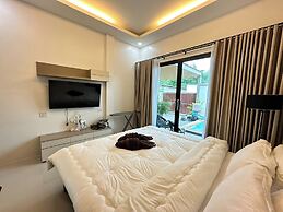 Golden Palm Resort