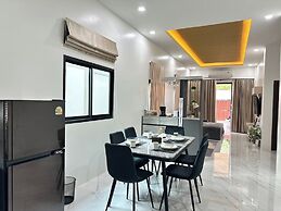 Golden Palm Resort