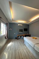 Golden Palm Resort