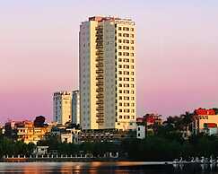 Skyline Tower - Service Apartments
