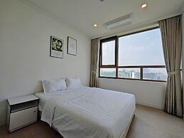 Starlake DAEWOO Apartments by Emily