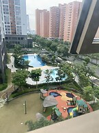 Starlake DAEWOO Apartments by Emily