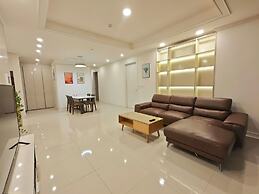 Starlake DAEWOO Apartments by Emily