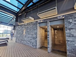 The Matrix One - Luxury free Gym & Pool