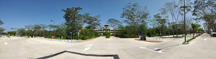 Hotel Mundo Maya Edzná
