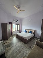 SIDDHI VINAYAK HOTEL AND BANQUET