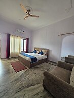 SIDDHI VINAYAK HOTEL AND BANQUET