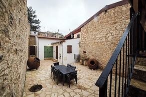 Eftychia's House