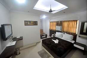 HOTEL RAUNAK