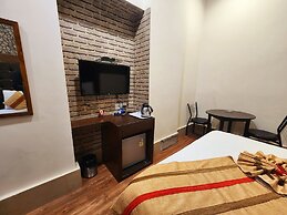 HOTEL RAUNAK