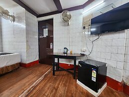 HOTEL RAUNAK
