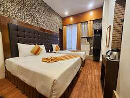 HOTEL RAUNAK