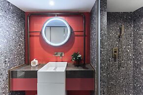 M Hotel