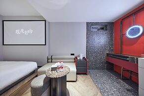M Hotel