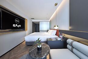 M Hotel