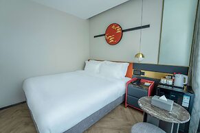 M Hotel