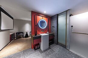 M Hotel