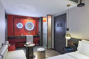 M Hotel