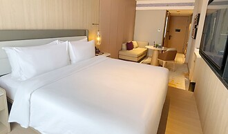 Elong Hotel Jakarta PIK