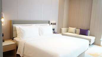 Elong Hotel Jakarta PIK