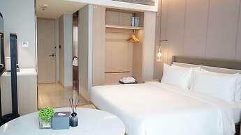 Elong Hotel Jakarta PIK