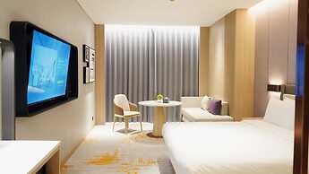 Elong Hotel Jakarta PIK