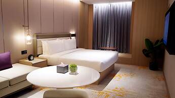 Elong Hotel Jakarta PIK