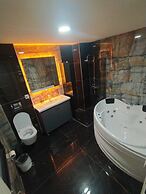 216 F&B Suites