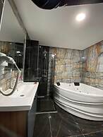 216 F&B Suites
