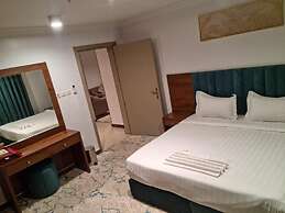 Kawther Altmuzz Hotel