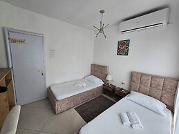 Isabel Rooms & Apartments