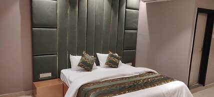 Hotel Maya Crystal