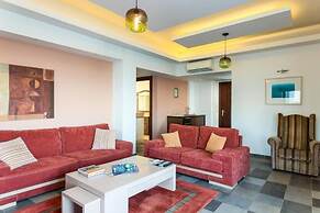 Cavo Seaside Suites