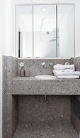 City Center Apartment 81 - ProperUNIT