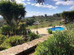 Serra do Caldeir o Private Pool Villa