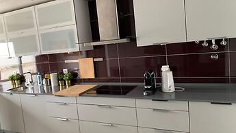 Modern Flat Near Lisbon