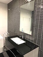 Modern Flat Near Lisbon