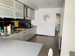 Modern Flat Near Lisbon