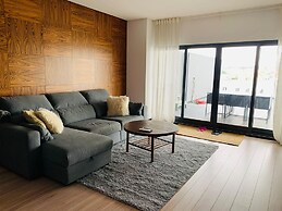 Modern Flat Near Lisbon