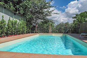 Francigena Loggia Pergola Shared Pool