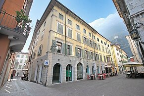 Riva Nest