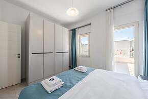 Tranquil Apartment With Pool Access - Manjola