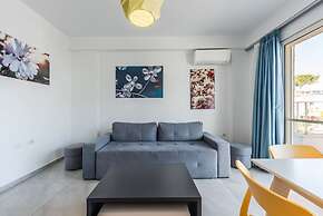 Tranquil Apartment With Pool Access - Manjola